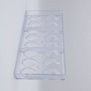 Chocolate mold quenelle less is more - Image 2