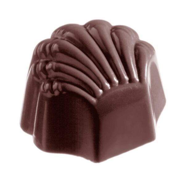 Chocolate mould shell high